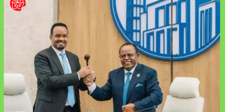 Axmed Shide Oo Noqday Soomaaligii Ugu Horreeyay Ee Hoggaamiya Aqalka Hoose Itoobiya