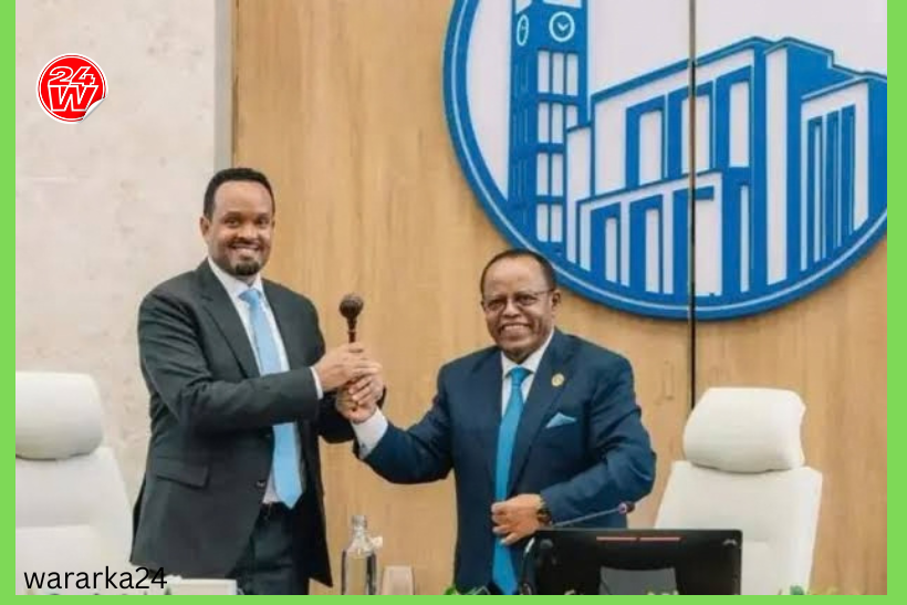 Axmed Shide Oo Noqday Soomaaligii Ugu Horreeyay Ee Hoggaamiya Aqalka Hoose Itoobiya