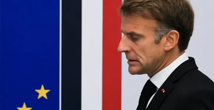 Madaxweynaha Faransiiska Macron oo ka hadlay iscasilaadda wasiirka arrimaha gudaha