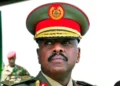 Muhoozi oo sheegay in la xiray darawalka Jeneraal Elwelu